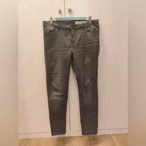 Charcoal Skinny Jeans for Women